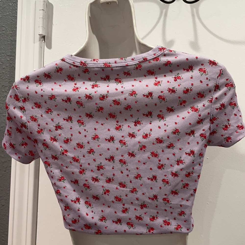 Lavender with red floral print size small - Picture 2 of 2